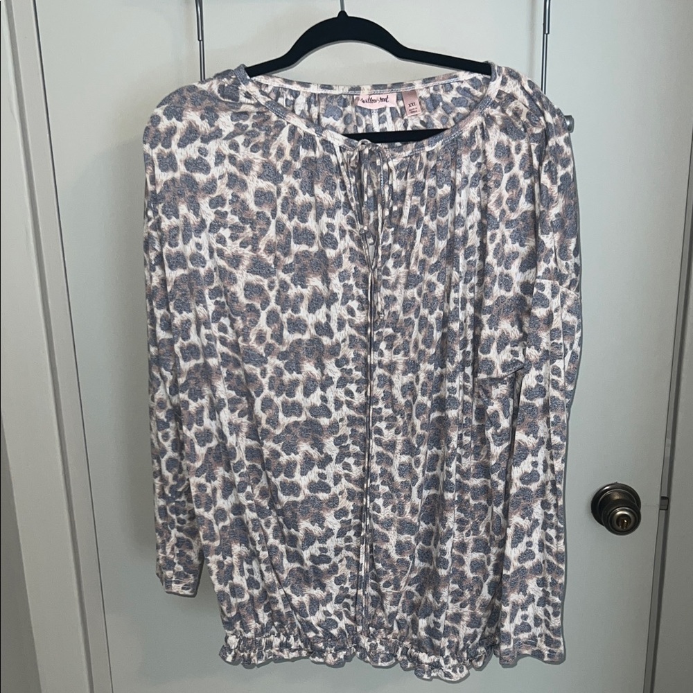 Chic Animal Print Blouse - Gray and White